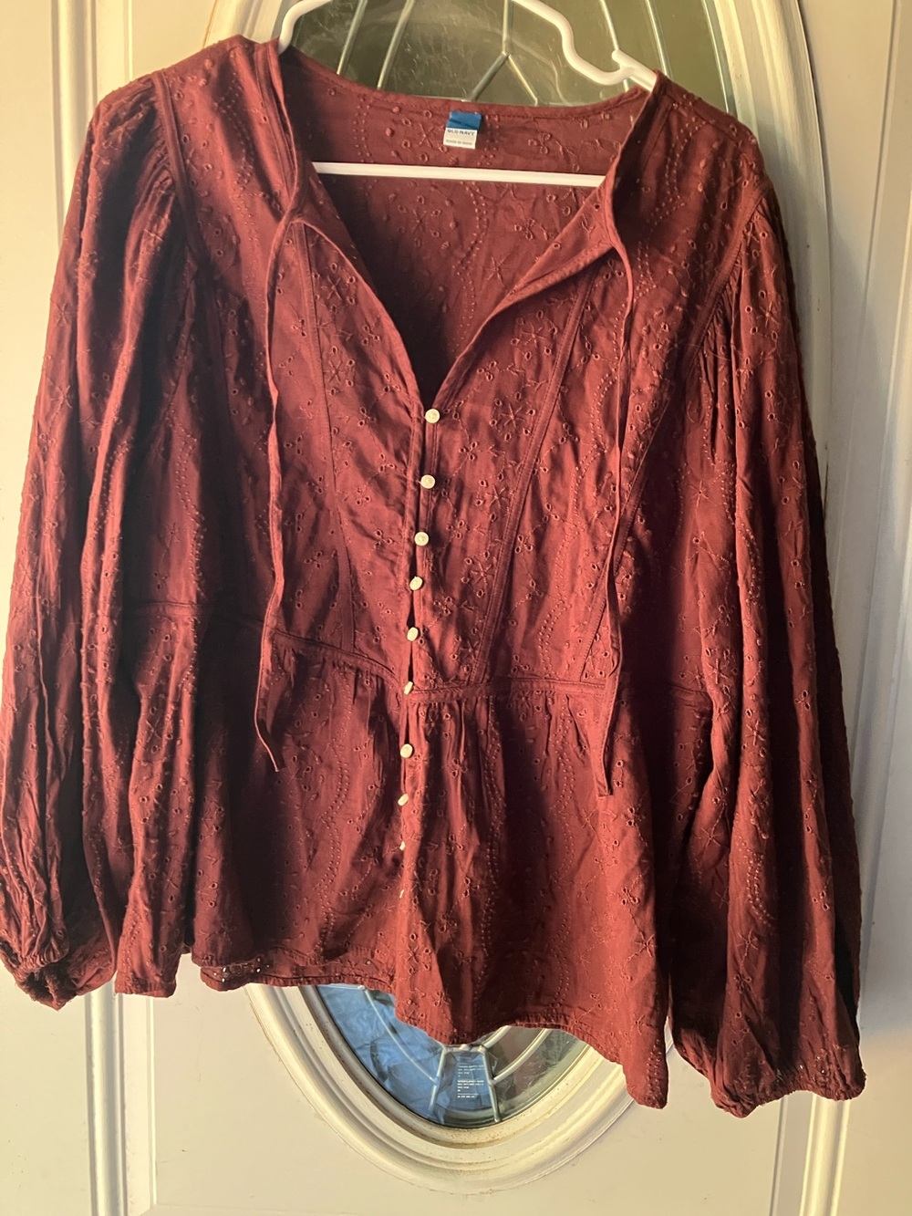 Old Navy Rust Eyelet Button-Front Peasant Blouse